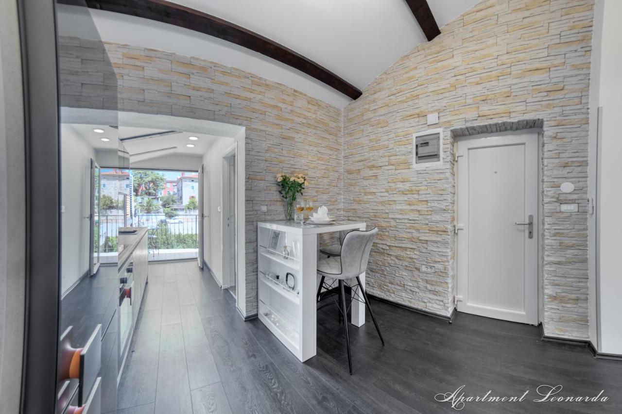 Apartmán Penthouse Leonarda With Private Parking Pula Exteriér fotografie